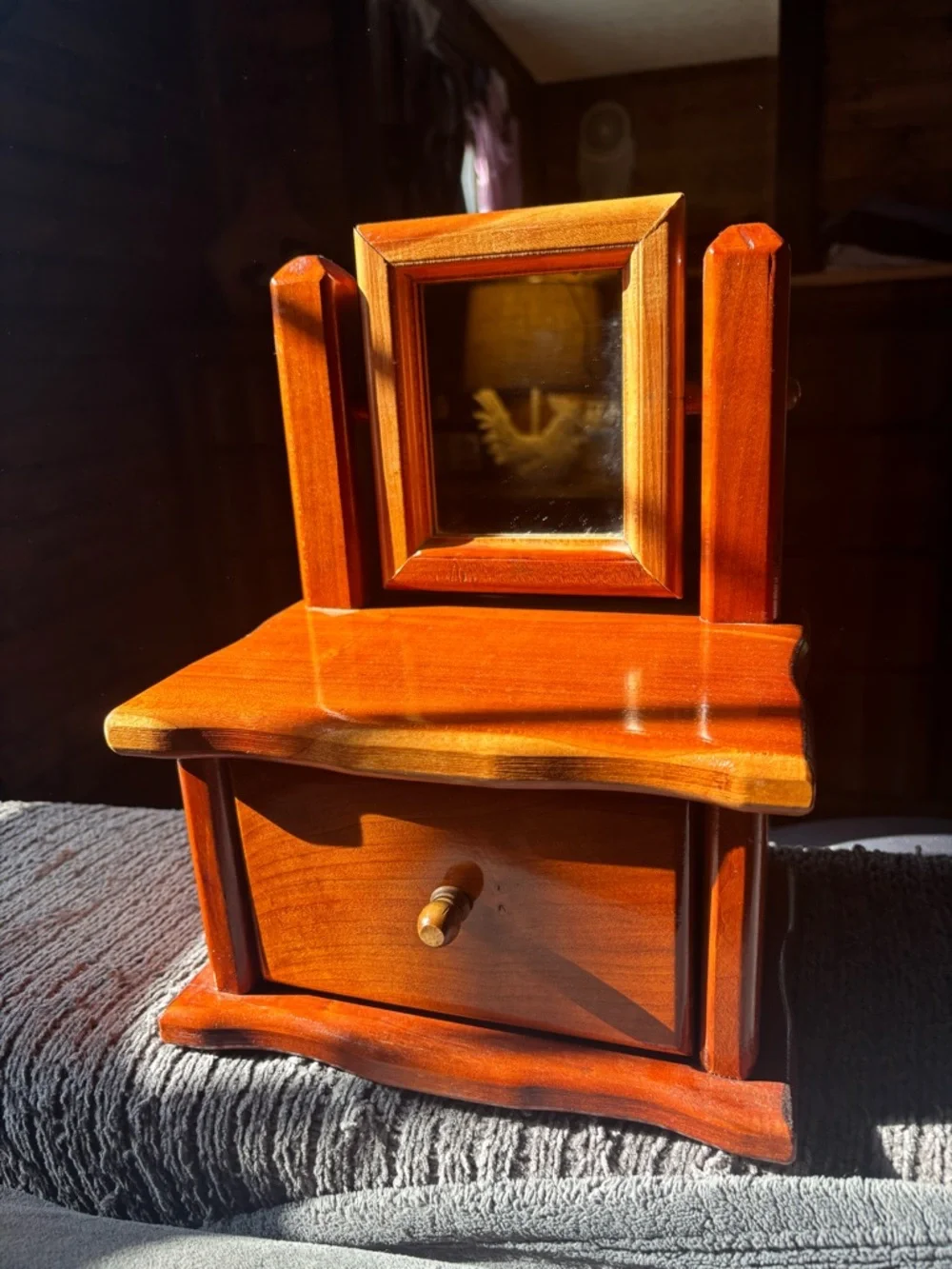 Vintage Tabletop Vanity Jewelry Chest, Cedar Wood Color